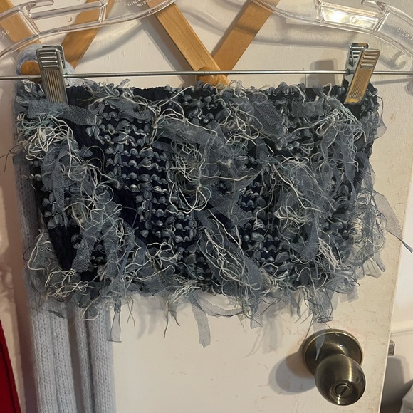 Blue destressed tube top very cute for the summer - Picture 3 of 3